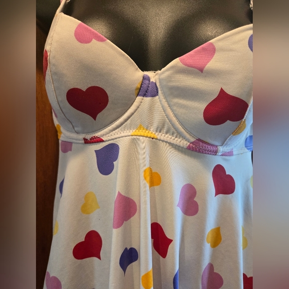 BODY by Victoria's Secret white w/multi colored heart ❤️ 💙 💜 teddy szL - Picture 3 of 6
